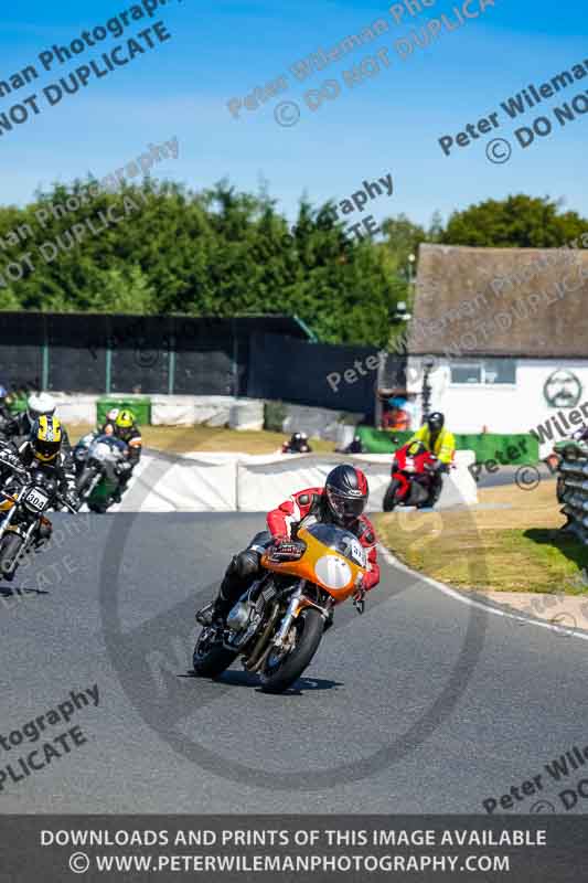 Vintage motorcycle club;eventdigitalimages;mallory park;mallory park trackday photographs;no limits trackdays;peter wileman photography;trackday digital images;trackday photos;vmcc festival 1000 bikes photographs